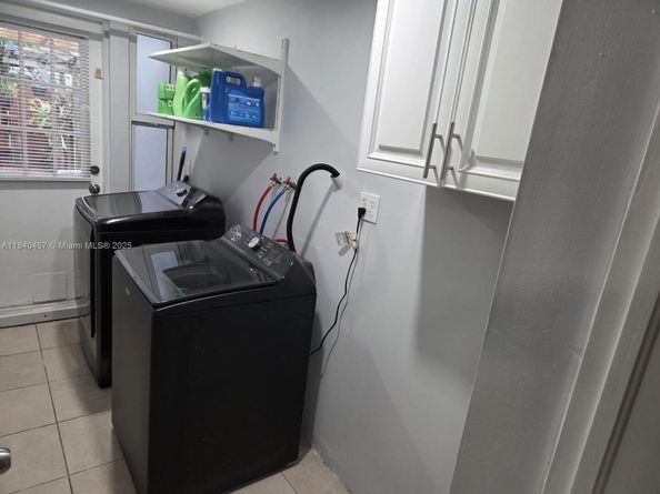 9982 SW 162nd Ct, Miami FL 33196