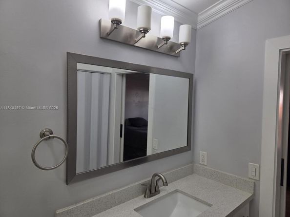 9982 SW 162nd Ct, Miami FL 33196