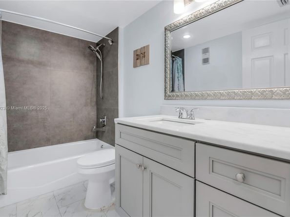 1506 Whitehall Dr 101, Davie FL 33324