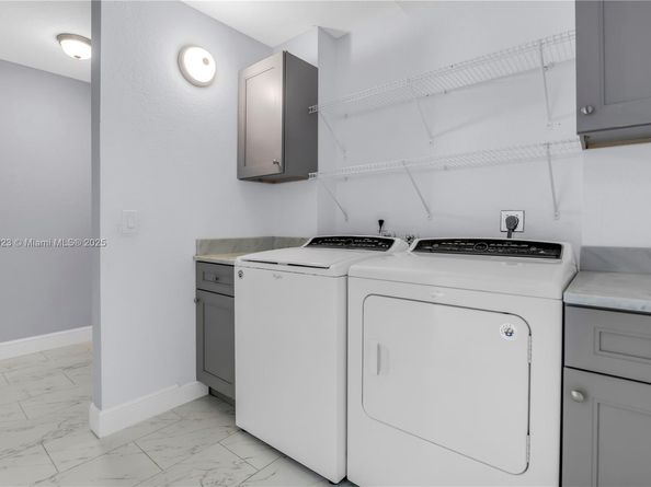1506 Whitehall Dr 101, Davie FL 33324