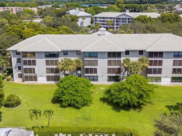 1506 Whitehall Dr 101, Davie FL 33324