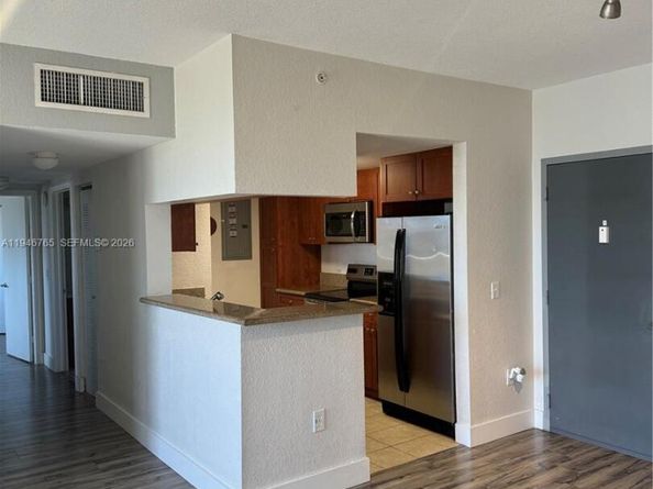 36 NW 6th Ave 1106, Miami FL 33128