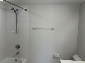 36 NW 6th Ave 1106, Miami FL 33128