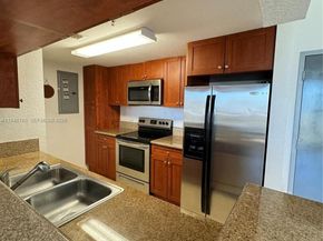 36 NW 6th Ave 1106, Miami FL 33128