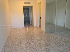 135 NE 202nd Ter N4, Miami Gardens FL 33179