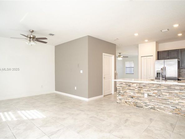 11374 SW 254th Ter, Homestead FL 33032