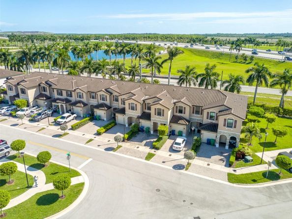 11374 SW 254th Ter, Homestead FL 33032