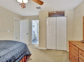 19151 N Hibiscus St, Weston FL 33332