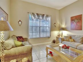 19151 N Hibiscus St, Weston FL 33332