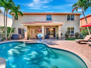 19151 N Hibiscus St, Weston FL 33332