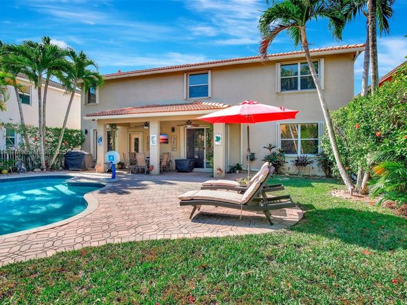 19151 N Hibiscus St, Weston FL 33332