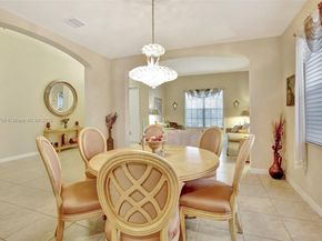 19151 N Hibiscus St, Weston FL 33332