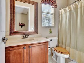 19151 N Hibiscus St, Weston FL 33332