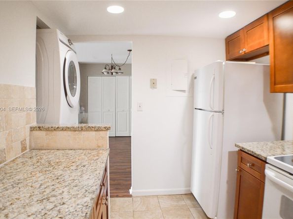 733 SE 1st Way 206, Deerfield Beach FL 33441
