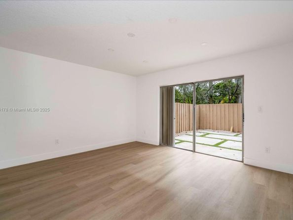 13912 SW 103rd Ln, Miami FL 33186