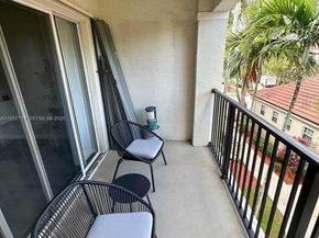 5840 W Sample Rd 305, Coral Springs FL 33067