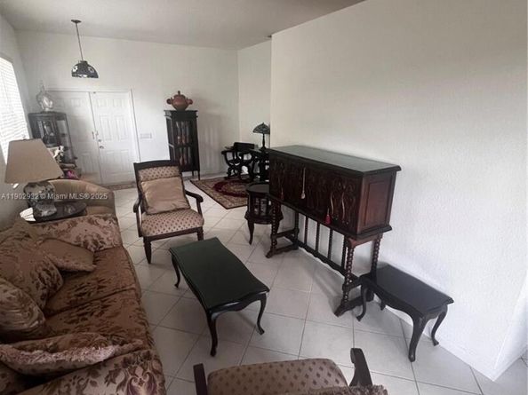 Undisclosed Address #A11902932, Weston FL 33327