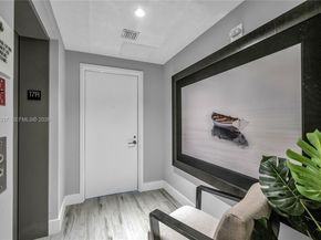 460 NE 28th St 1708, Miami FL 33137