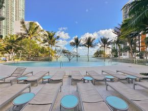 460 NE 28th St 1708, Miami FL 33137