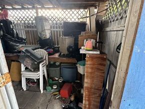 521 NW 189th Ter, Miami Gardens FL 33169