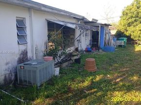 521 NW 189th Ter, Miami Gardens FL 33169