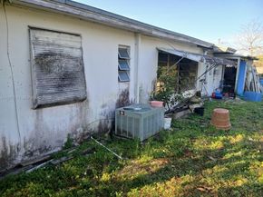 521 NW 189th Ter, Miami Gardens FL 33169