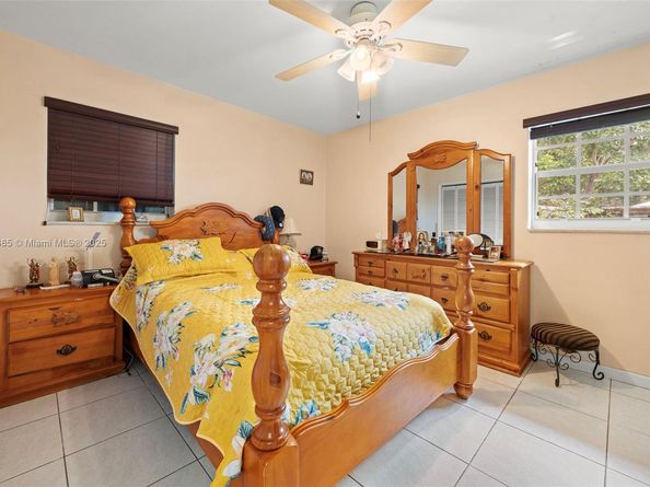 9710 SW 74th St, Miami FL 33173