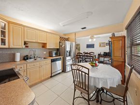 9710 SW 74th St, Miami FL 33173