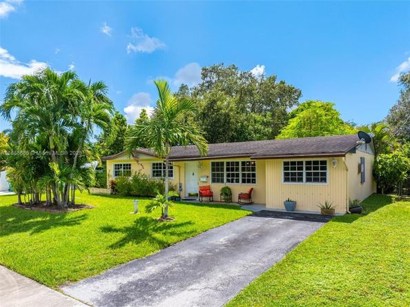 9710 SW 74th St, Miami FL 33173