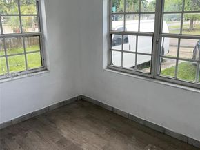 802 S 24th Ave, Hollywood FL 33020