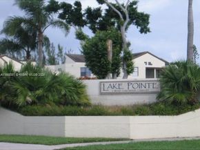 215 Lake Pointe Dr 210, Oakland Park FL 33309