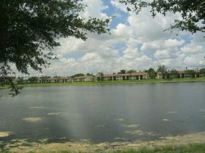 215 Lake Pointe Dr 210, Oakland Park FL 33309
