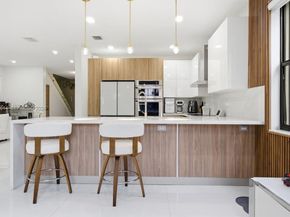 7026 NW 103rd Pl, Doral FL 33178