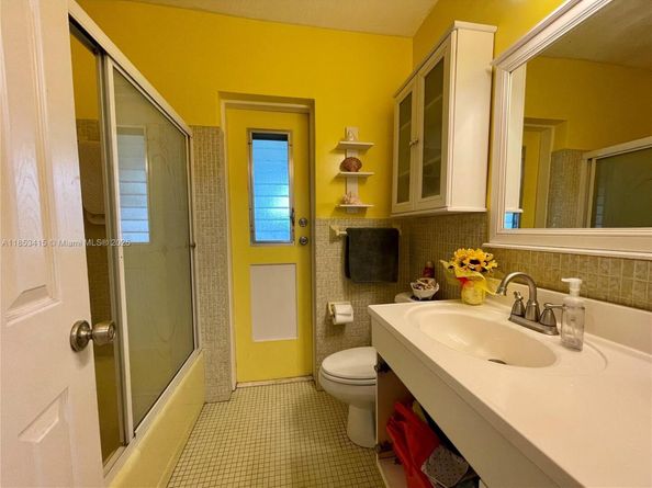 3231 N 73rd Ave, Hollywood FL 33024