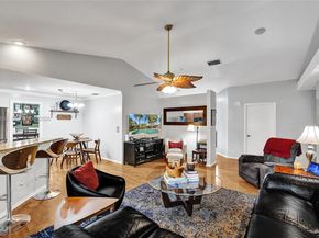 1741 W Oak Knoll Cir, Davie FL 33324