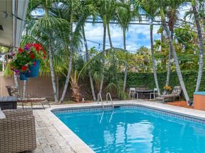 2031 NW 32nd St, Oakland Park FL 33309