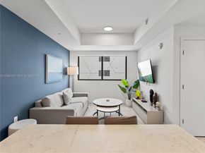 239 SW 9th St 1403, Miami FL 33130