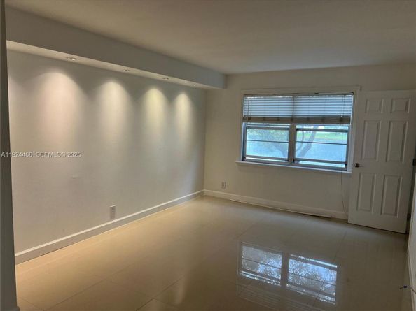 13001 SW 15th Ct 207T, Pembroke Pines FL 33027