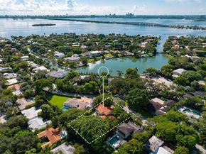 575 Bay Point Rd, Miami FL 33137