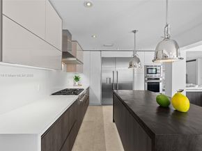 575 Bay Point Rd, Miami FL 33137