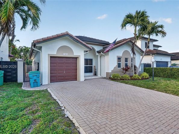15893 SW 138th Ter, Miami FL 33196