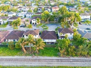 15893 SW 138th Ter, Miami FL 33196