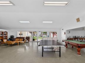 610 NE 12th Ave 602, Hallandale Beach FL 33009