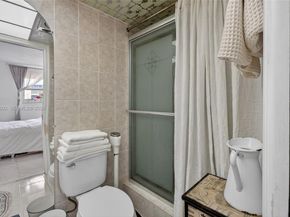 610 NE 12th Ave 602, Hallandale Beach FL 33009