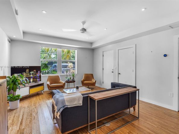 810 11th Street 102, Miami Beach FL 33139