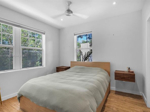 810 11th Street 102, Miami Beach FL 33139