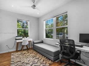 810 11th Street 102, Miami Beach FL 33139