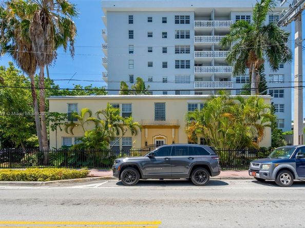 810 11th Street 102, Miami Beach FL 33139