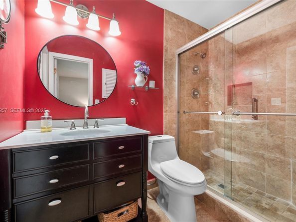 8700 SW 159th St, Palmetto Bay FL 33157