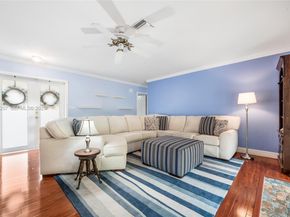 8700 SW 159th St, Palmetto Bay FL 33157